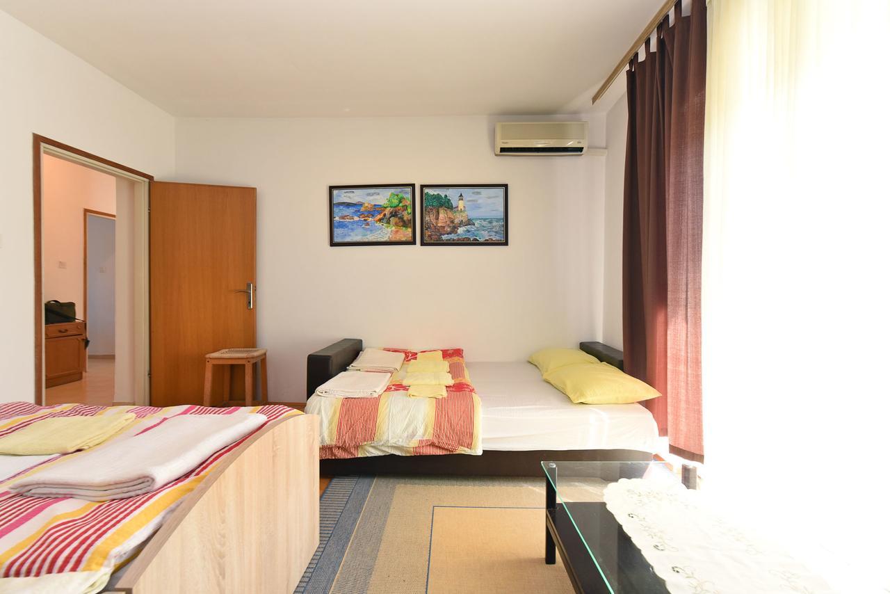 Apartments Josip 74 Pula Exterior foto